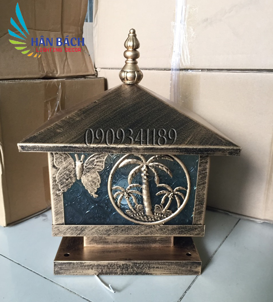 Đèn trụ cổng màu đồng gỉa cổ đèn trụ sân vườn D300