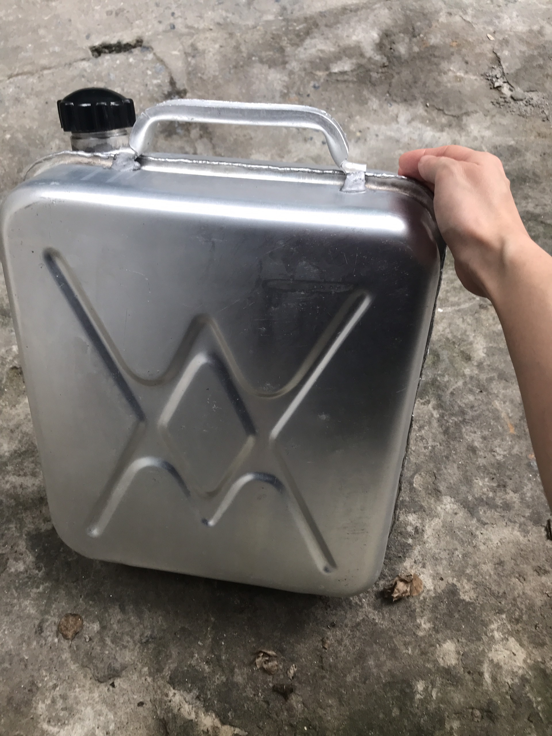 Can Nhôm đựng xăng