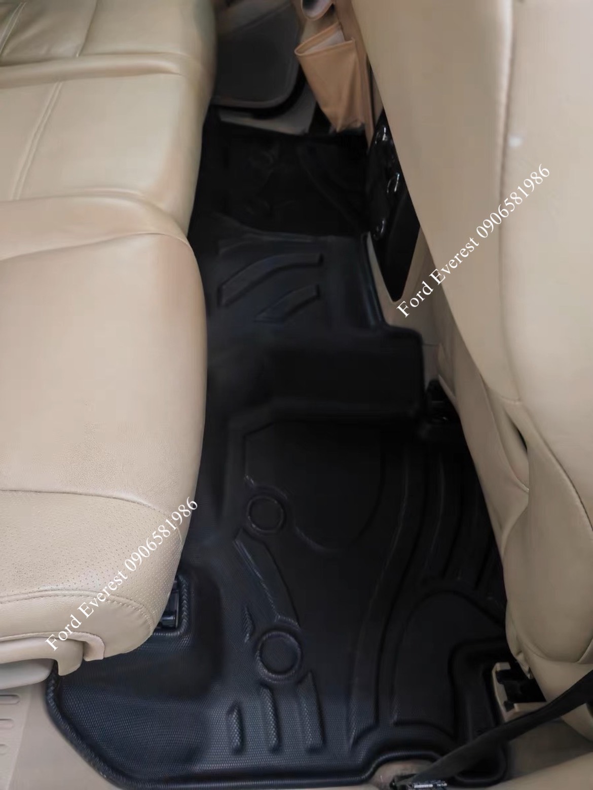 Ford Everest Thảm Sàn TPE Chuẩn Form Xe