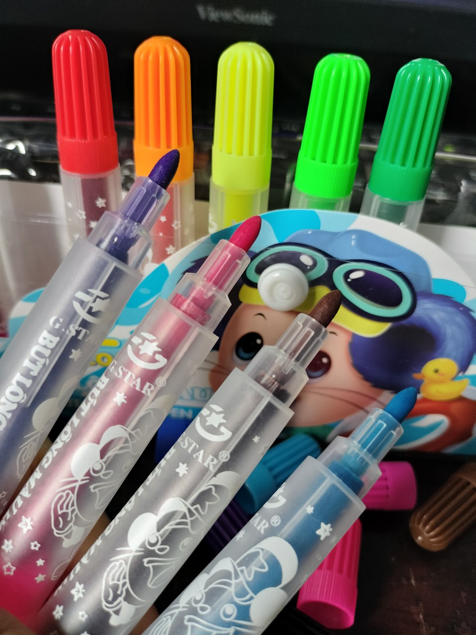 Vỉ bút lông màu 809 Gstar (12/24 MÀU)