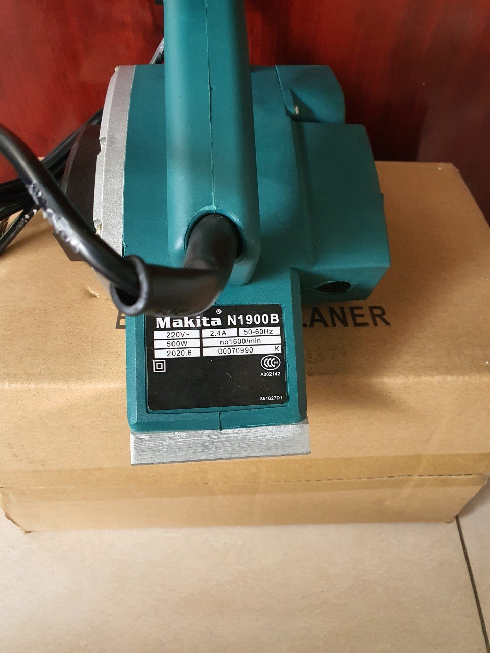 Máy Bào Gỗ makita Cầm Tay N1900B