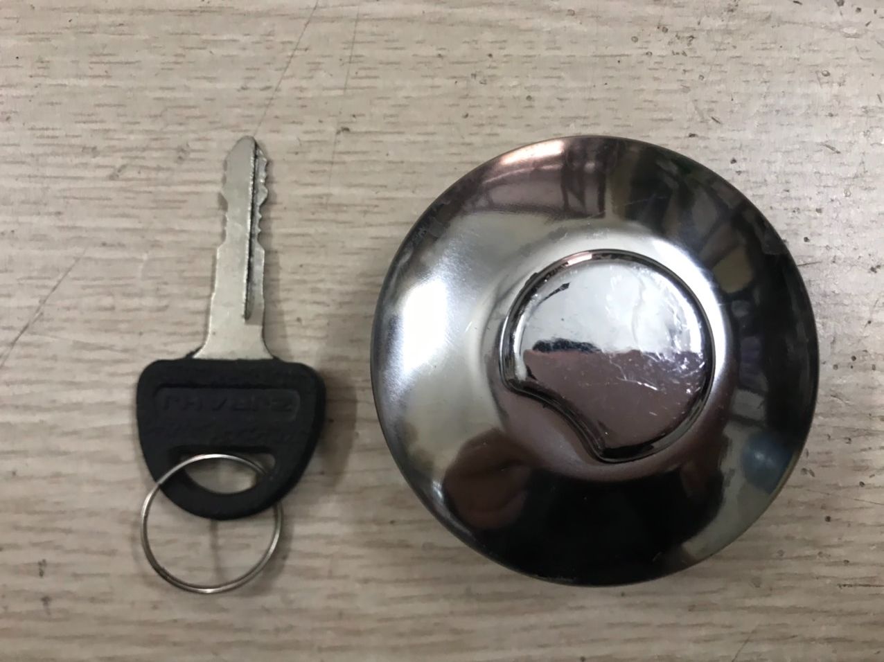 Nắp bình xăng Suzuki 500Kg/Daewoo 500Kg/Vinaxuki 500Kg/Thaco 750Kg