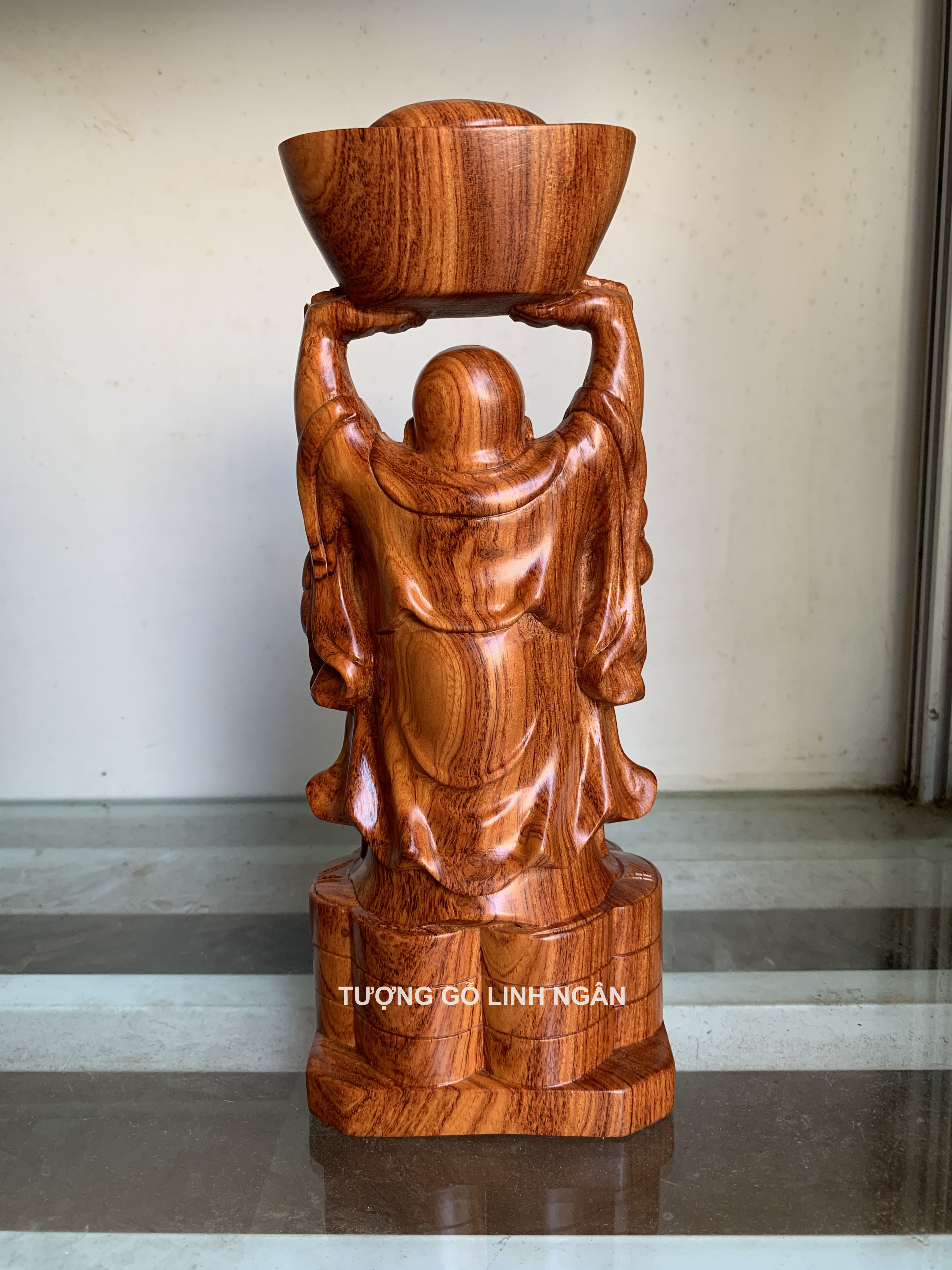 Tượng phật di lặc dâng vàng (cao 30, ngang 11, sâu 9 cm)