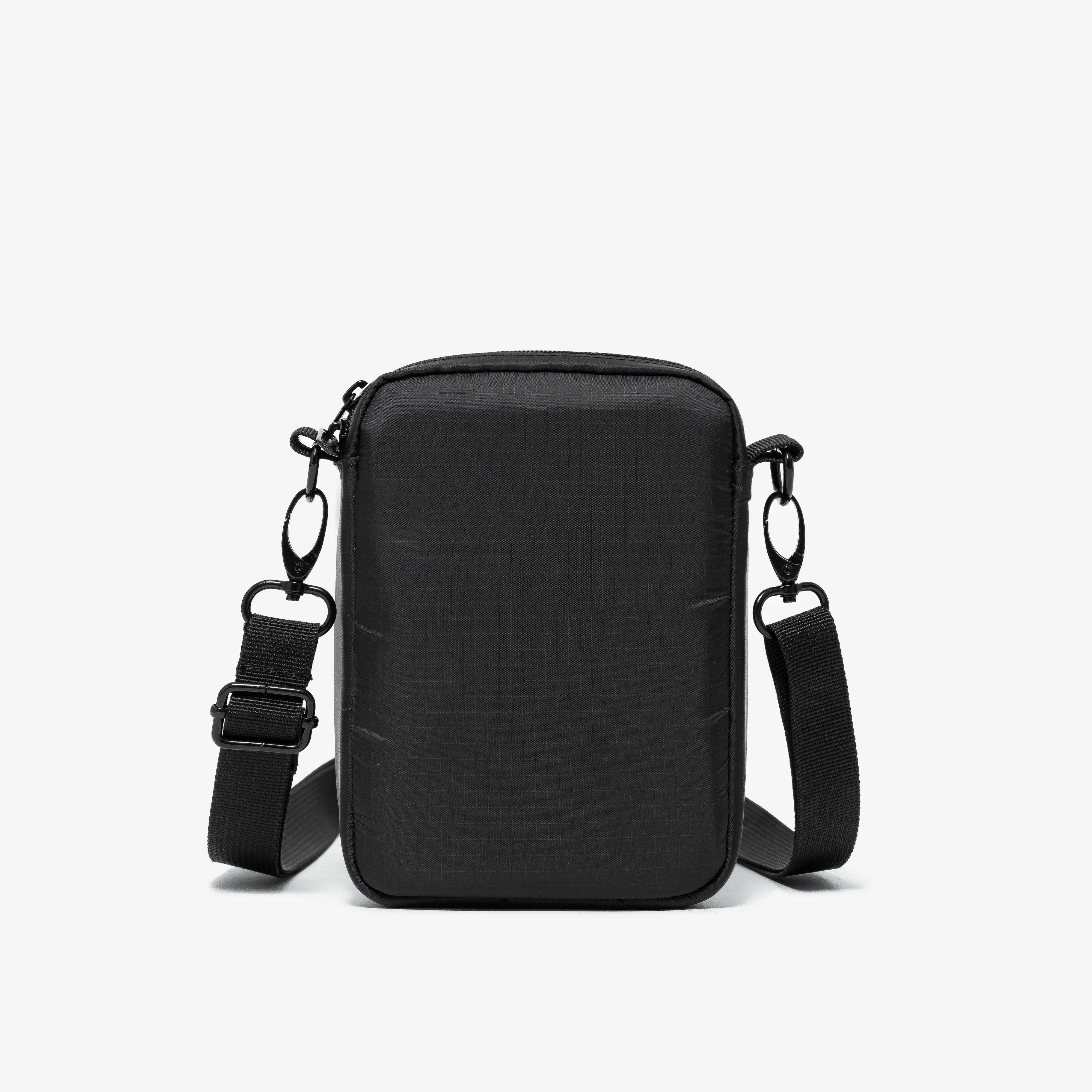 Túi đeo chéo DIM Light Mini Bag - Chất liệu chống thấm nước