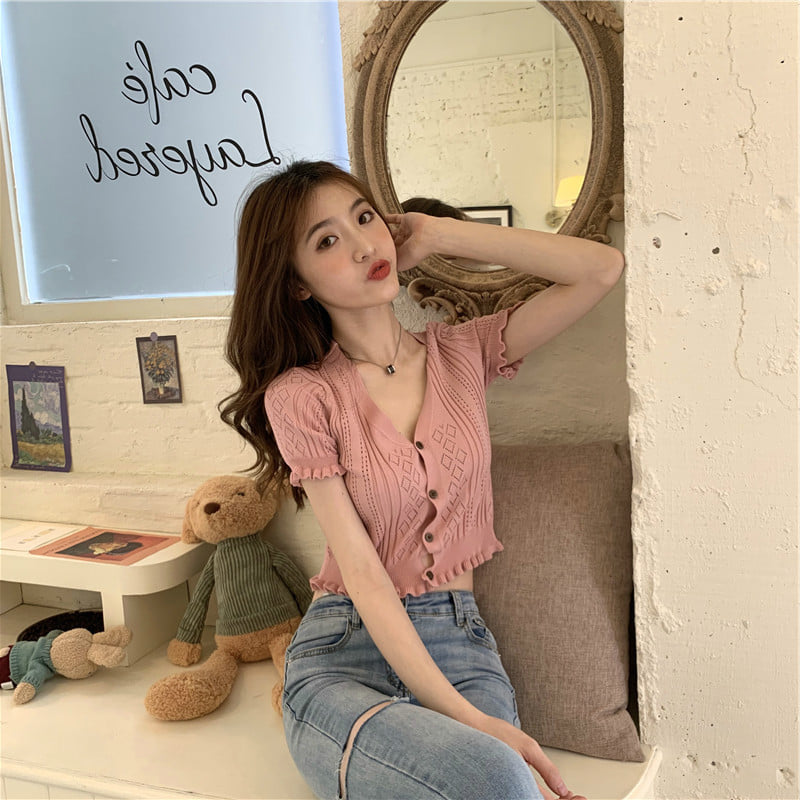 Áo Croptop Jennie siêu xinh