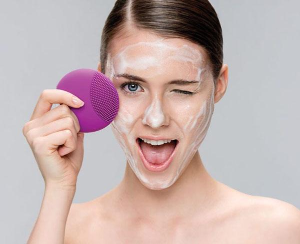 ( SALE 50% ) Máy Massage Rửa Mặt Forever Lina Mini Cao Cấp.