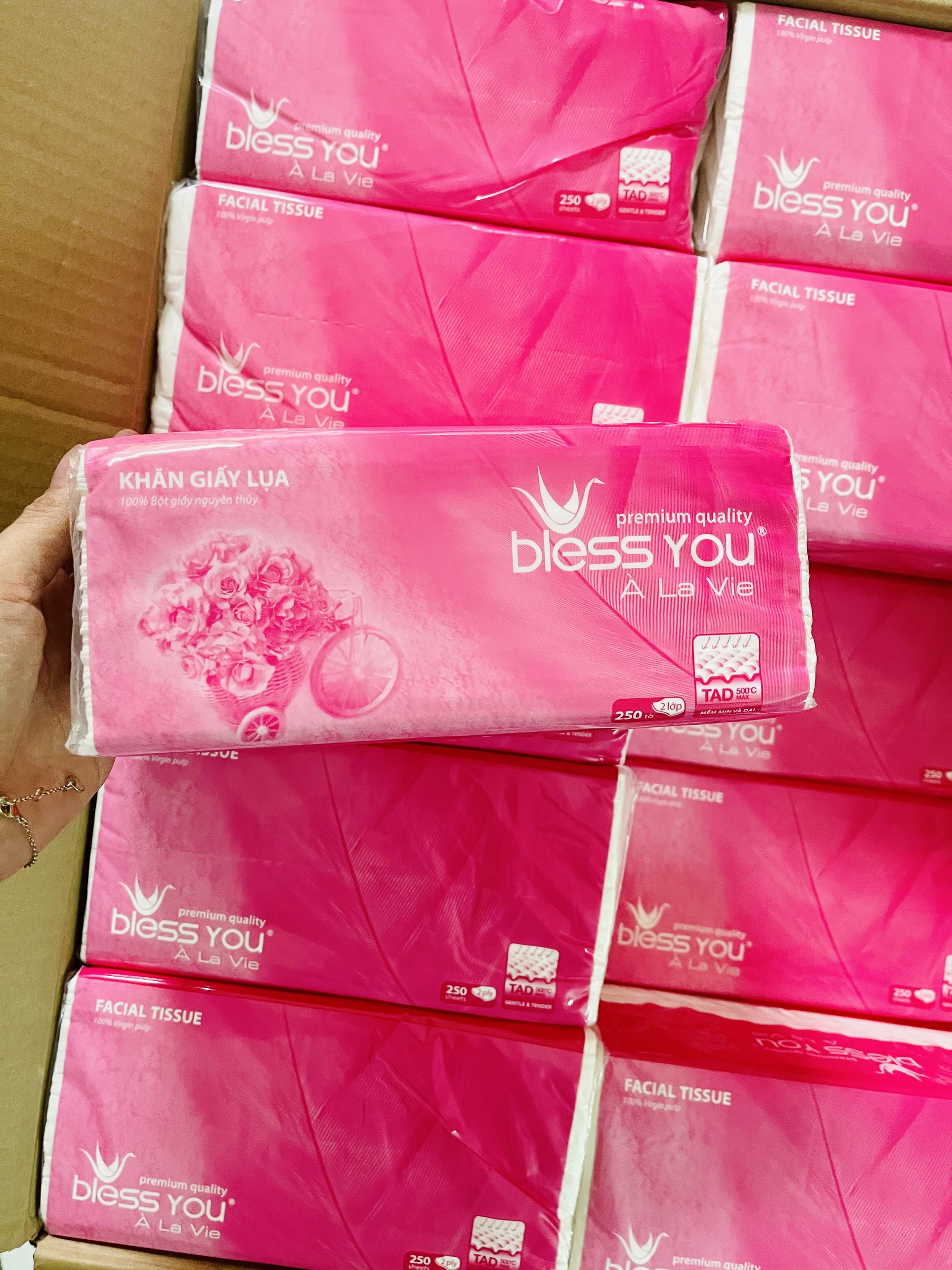 HÀNG CÔNG TY   COMBO 10 LỐC  giấy rút siêu mịn Bessyou 2 lớp x 250 tờ bột