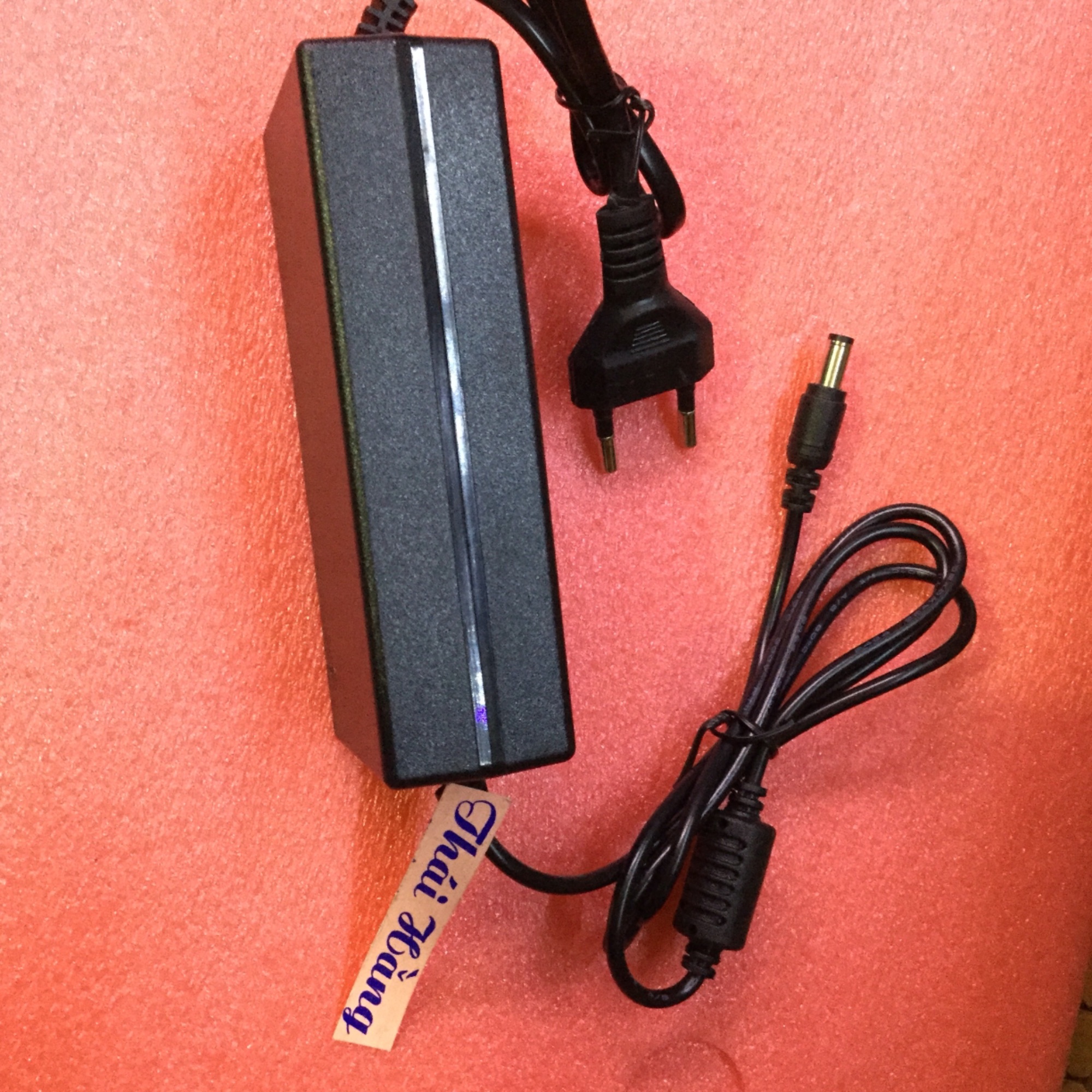 Nguồn ADAPTER -A C /D C -12 V /5 A