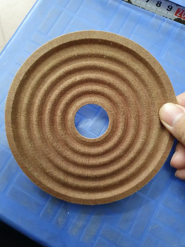 nhện loa bát 25 chân thấp 13 cm