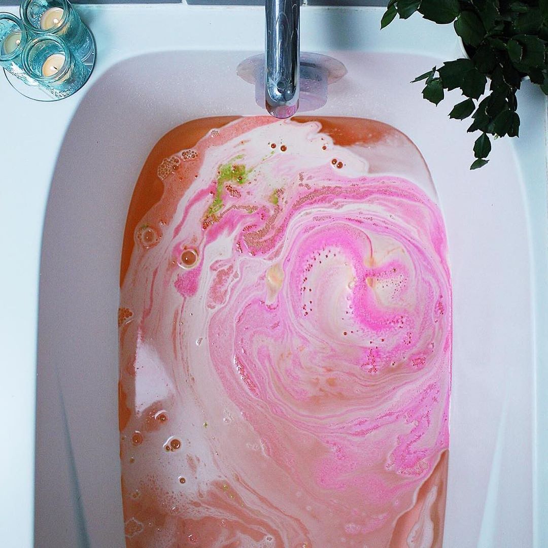 [HCM]Bom tắm LUSH - Peachy bath bomb