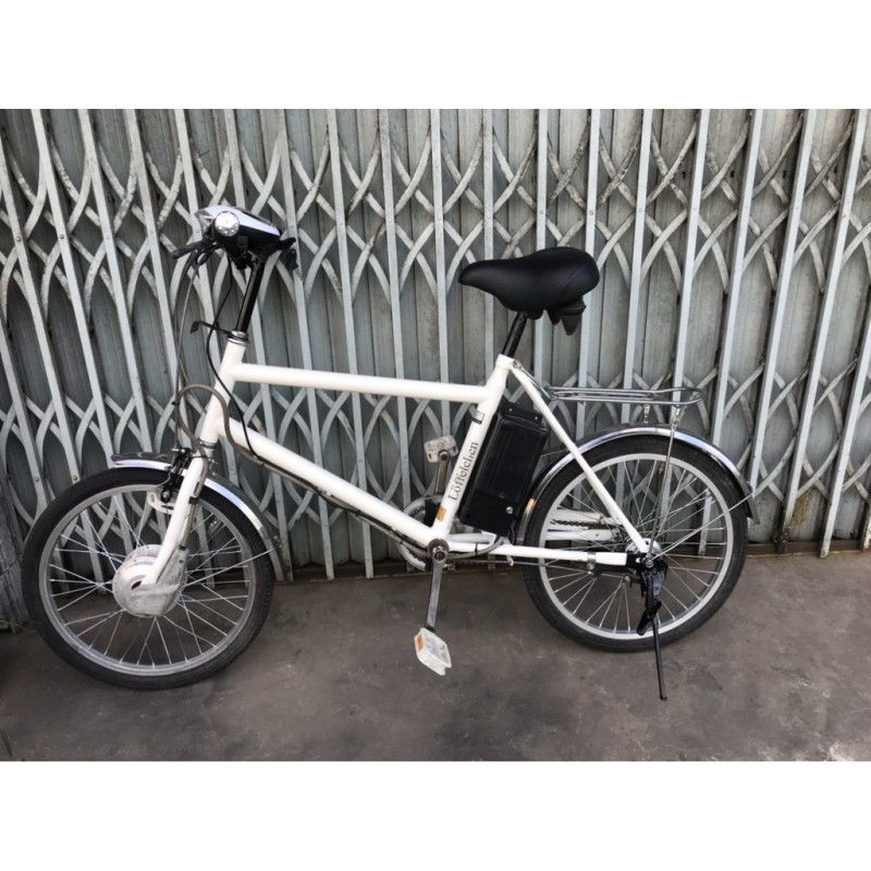 Phân phối Xe ĐạP Điện Thể Thao Mini Màu Trắng BáNh 20 Inch Tiện Ích HàNg NhậT BãI.