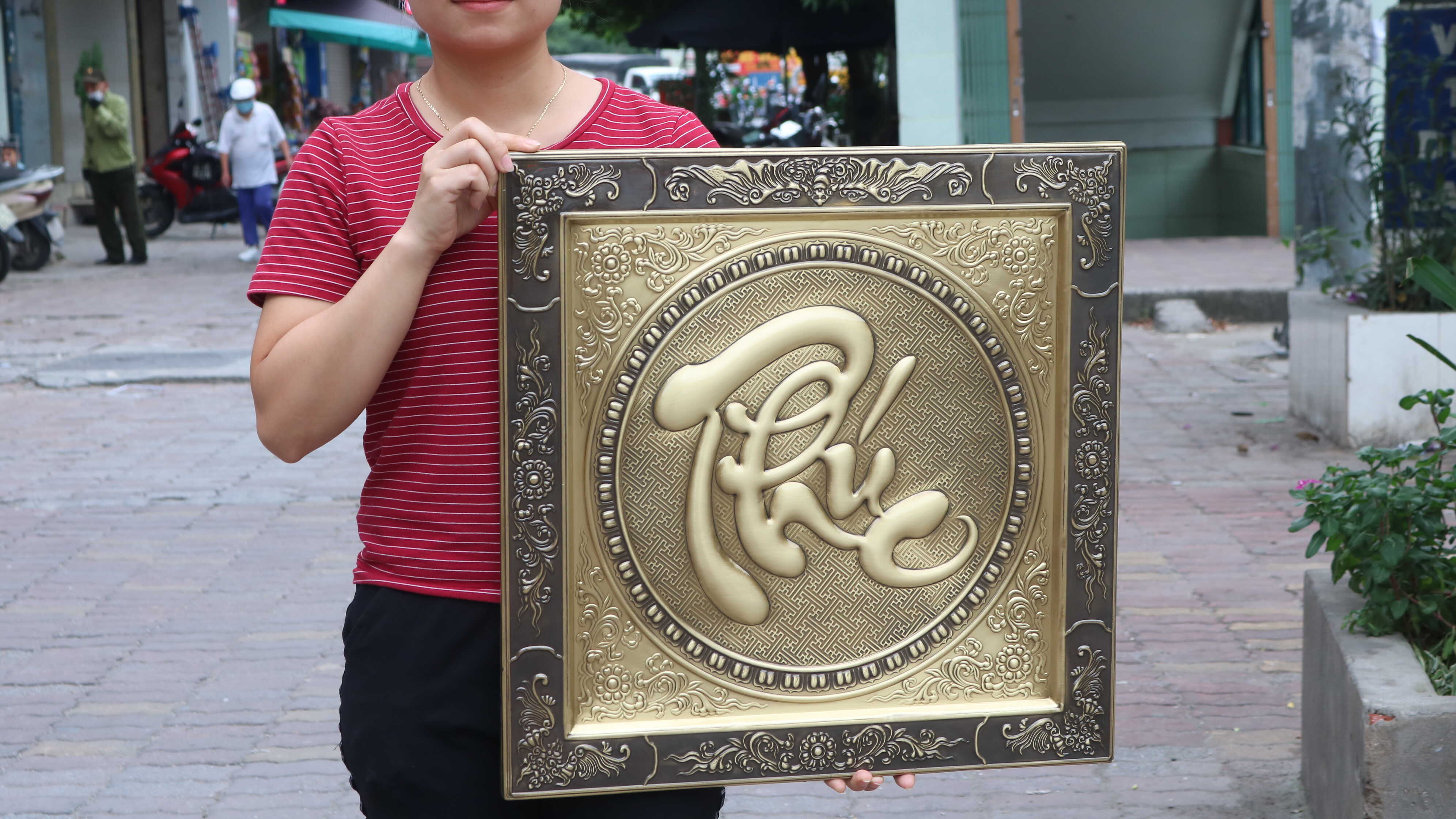 Tranh Chữ Phúc Bằng Đồng Vuông 55CM