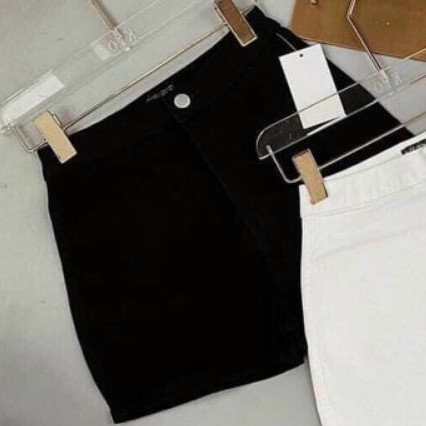 Quần Shorts ""Không Túi ""Lưng Cao