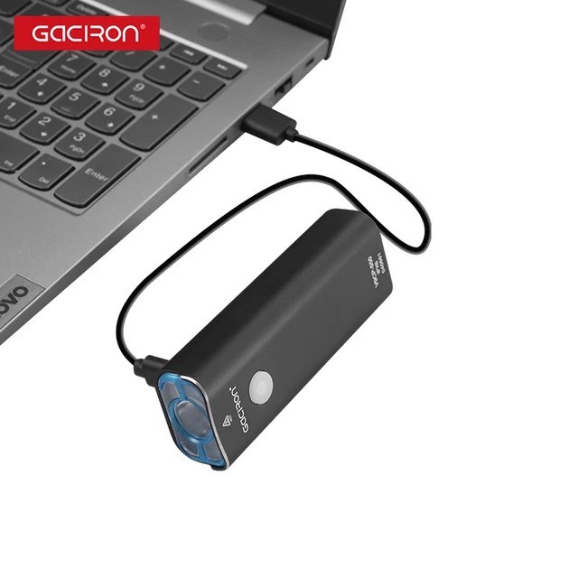 ĐÈN TRƯỚC GACIRON V9CP - 550LUMEN SẠC TYPE C
