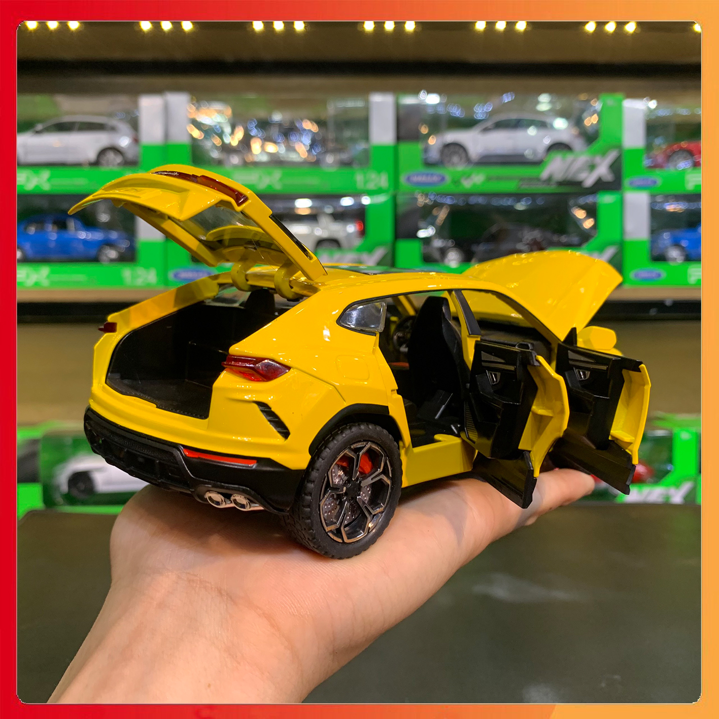 MÔ HÌNH XE LAMBORGHINI URUS TỈ LỆ 1:24 HÃNG CHEZHI