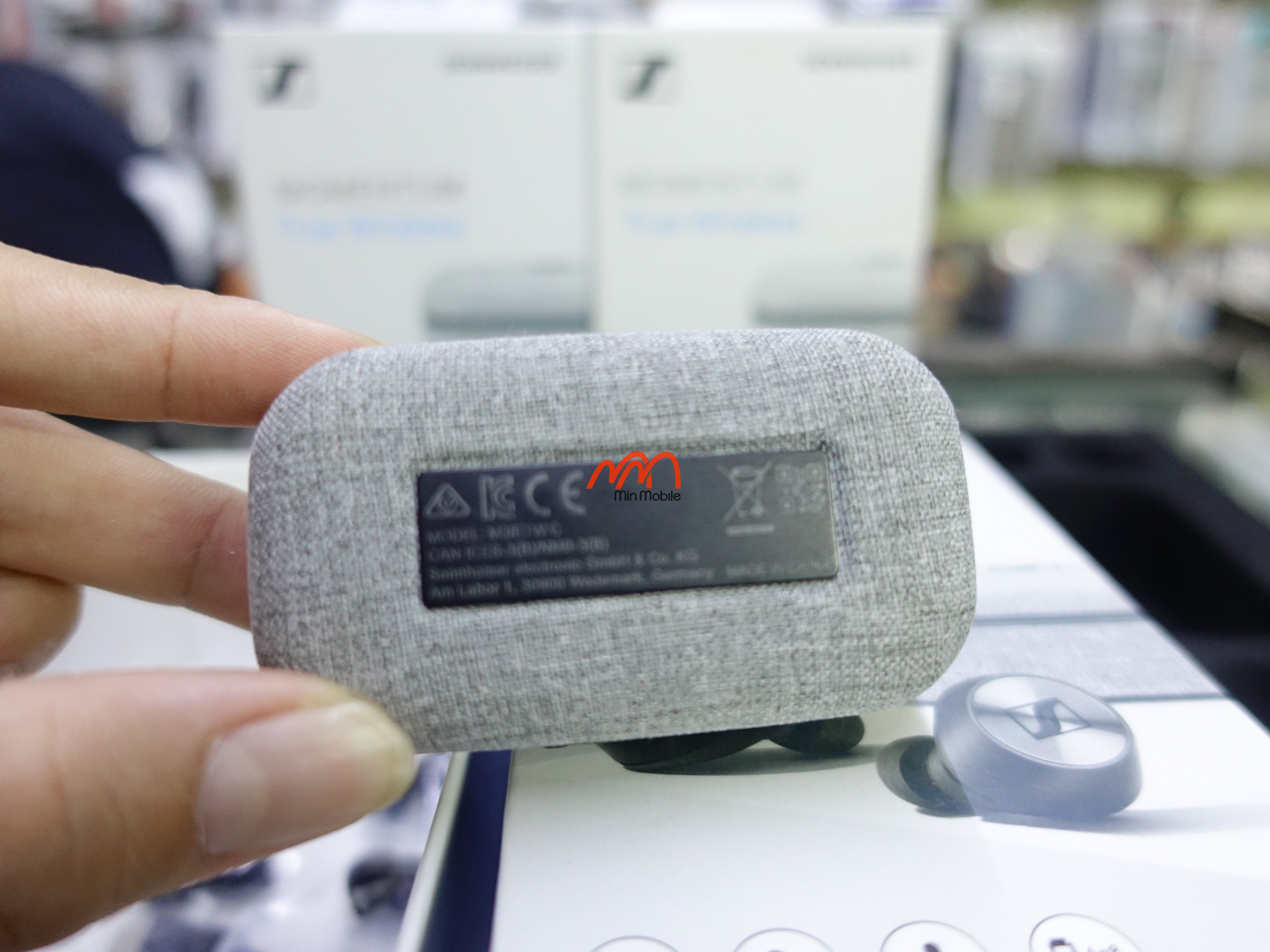 Tai nghe Sennheiser Momentum True Wireless
