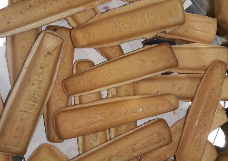 Bánh sâm panh (champagne) loại ngon SAIGONFOOD
