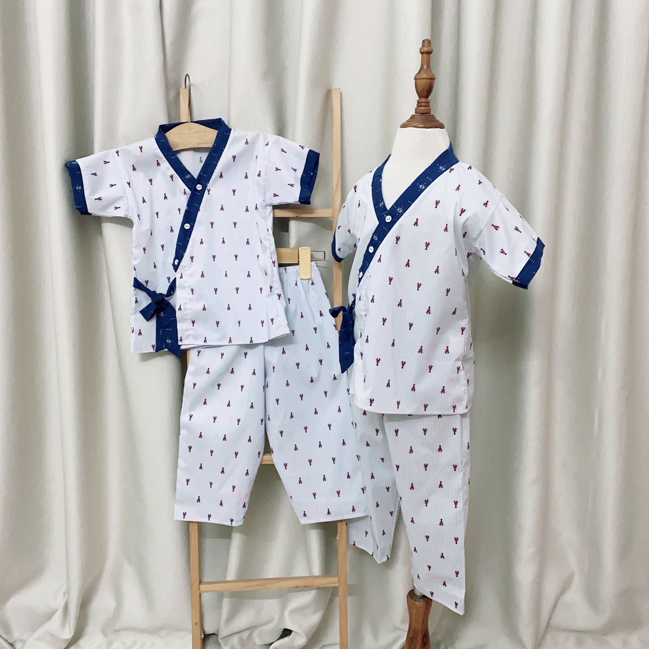 Yukata bé trai ( bé gái ) xám ánh hồng và tôm hùm