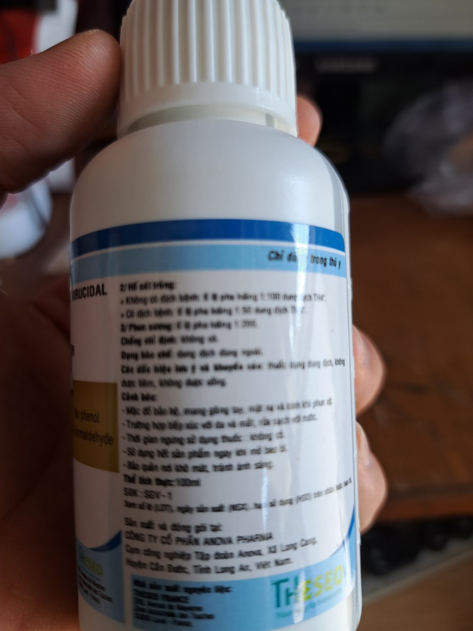 Dung dịch sát khuẩn TH4, sát khuẩn chuồng trại gà, thỏ, vịt heo, chuột và dụng cụ chăm sóc dung tích 100ml