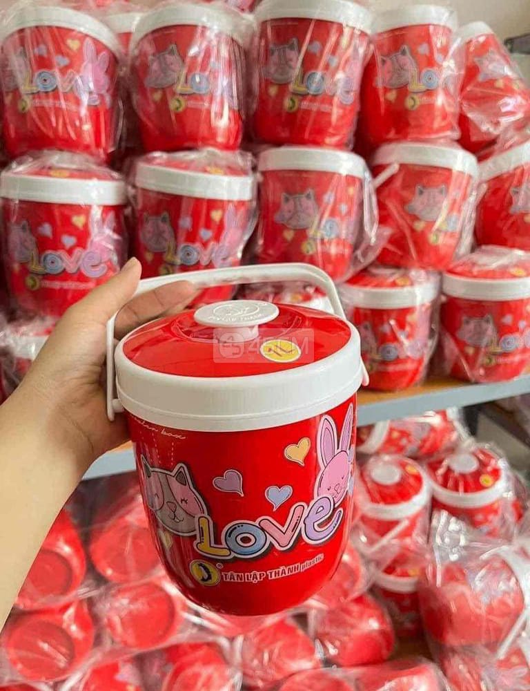 BÌNH ĐỰNG ĐÁ MINI BẰNG NHỰA 1 LÍT (LOVE) - AT