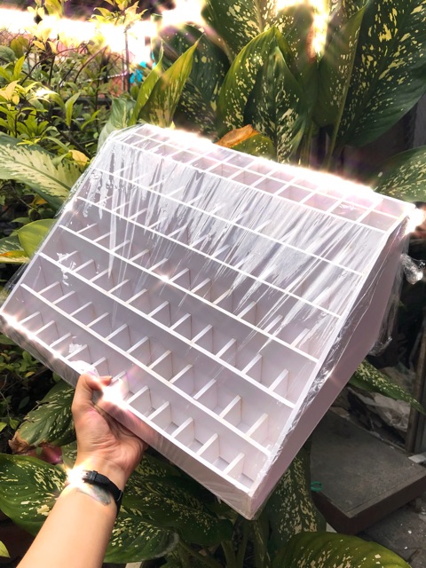 Kệ trưng bày son, kệ đựng son 80 ô