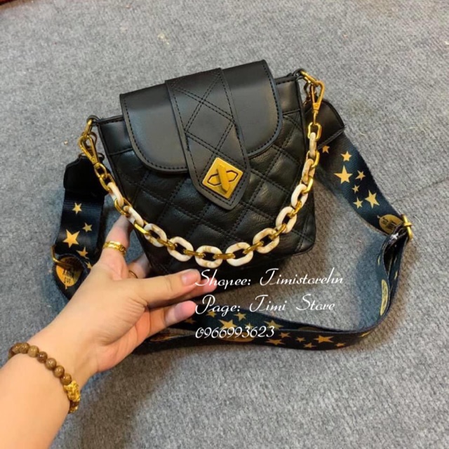 Túi đeo chéo nữ khoá xoay trần trám phối xích dây bản to timistore tn001