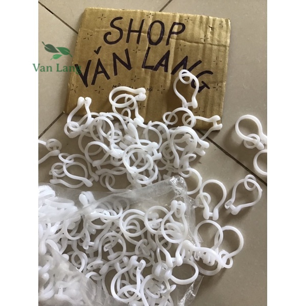 10 Móc rèm nhựa - móc rido, khuy rèm loại dài 4cm