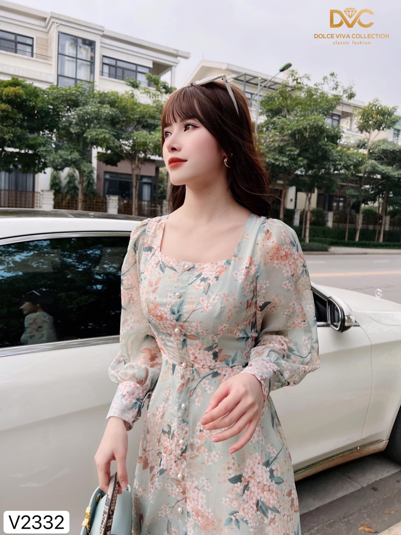 VÁY NỮ DÁNG XÒE TAY DÀI CỔ VUÔNG V2332