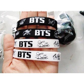 Vòng Tay Cao Su In Chữ Kí Thánh Viên BTS  Vòng Tay Chữ Ký BTS Army Bangtan-Z89-K1T1