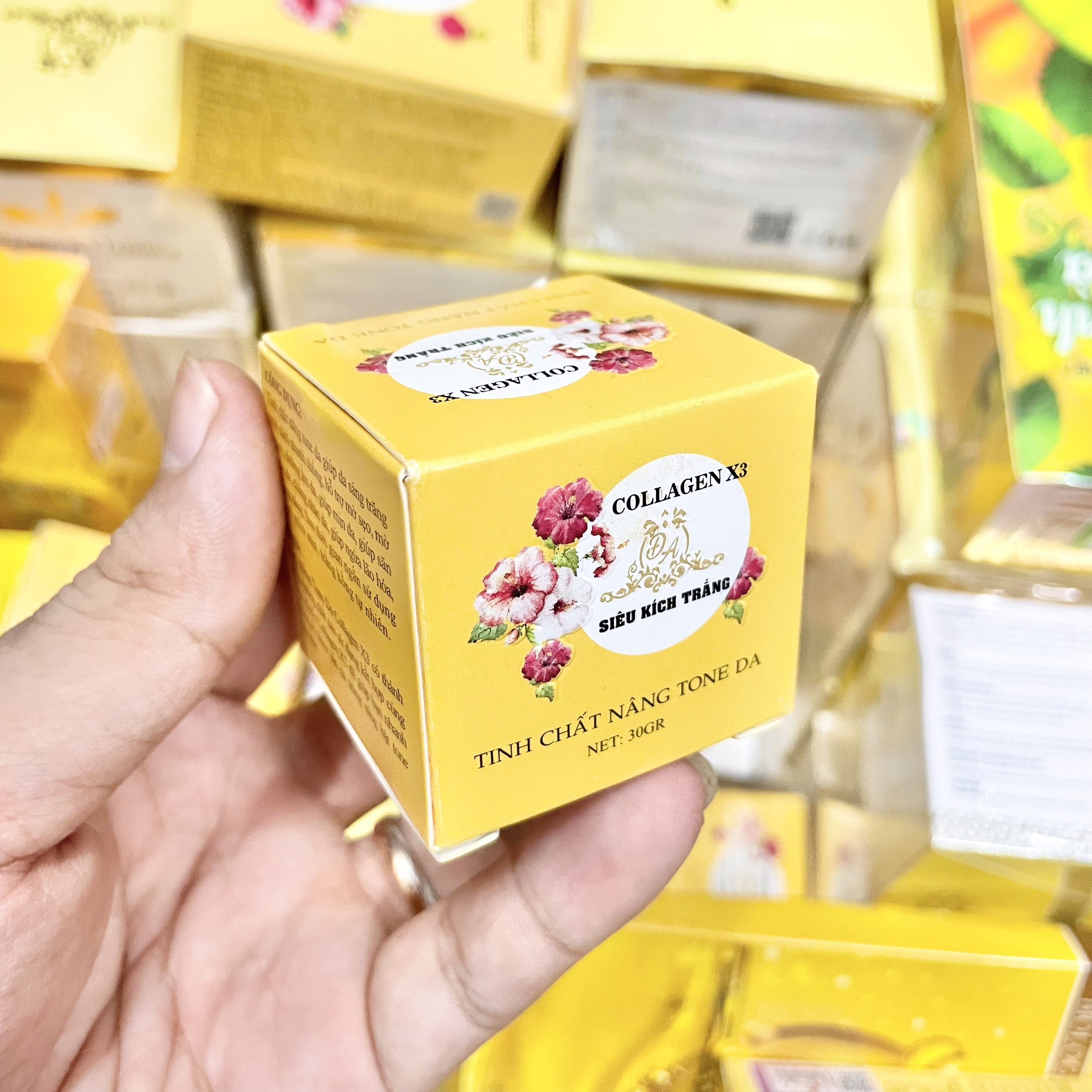 Combo kem body x3 luxury collagen x3 + kích trắng colagen x3 + kem face x3 collagen - mỹ phẩm đông anh