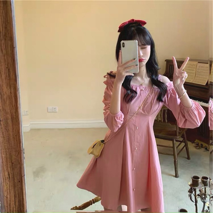Đầm xòe trễ vai hồng