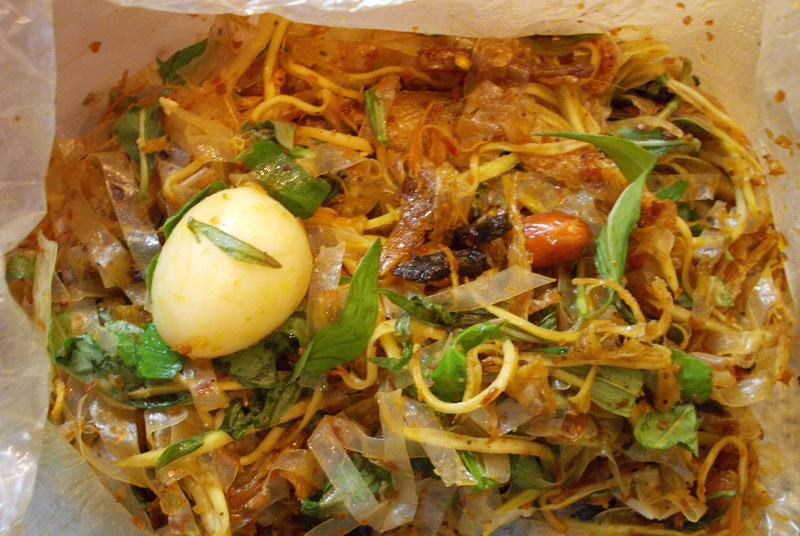 COMBO Gia Vị Tự Trộn Bánh Tráng ( Bánh cắt sợi , hành Phi , Đậu Phộng , Con Ruốc , Khô Gà , Muối Tôm)