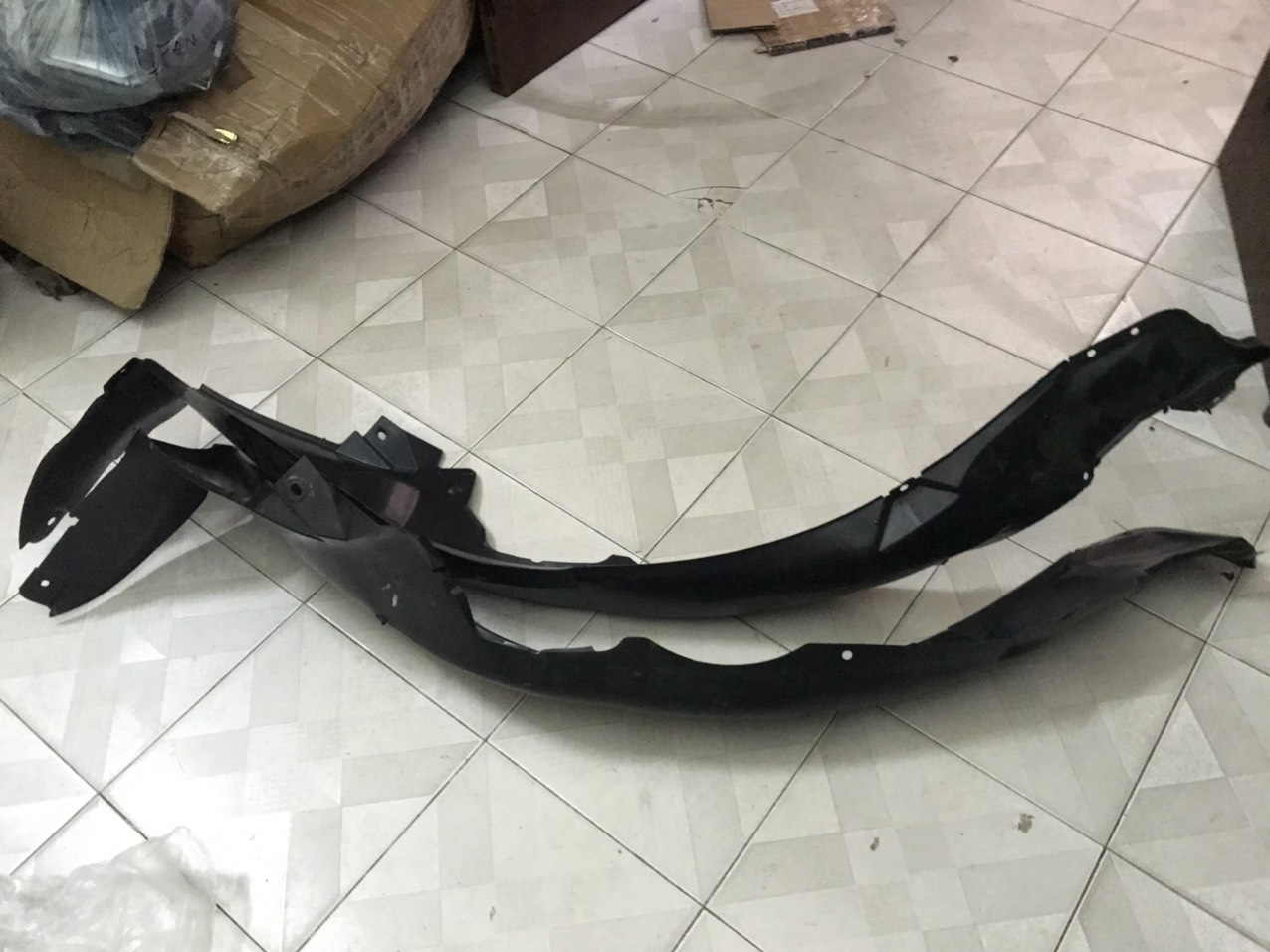 Chắn bùn lòng dè Daewoo Gentra / Chevrolet Aveo Giá 1 đôi