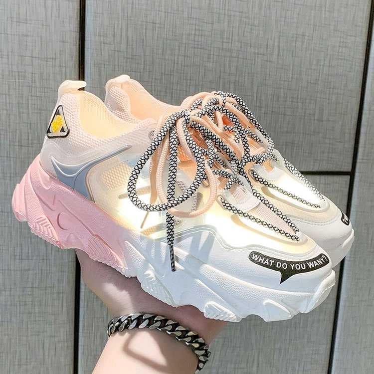 Giày sneaker nữ hot trend 2020