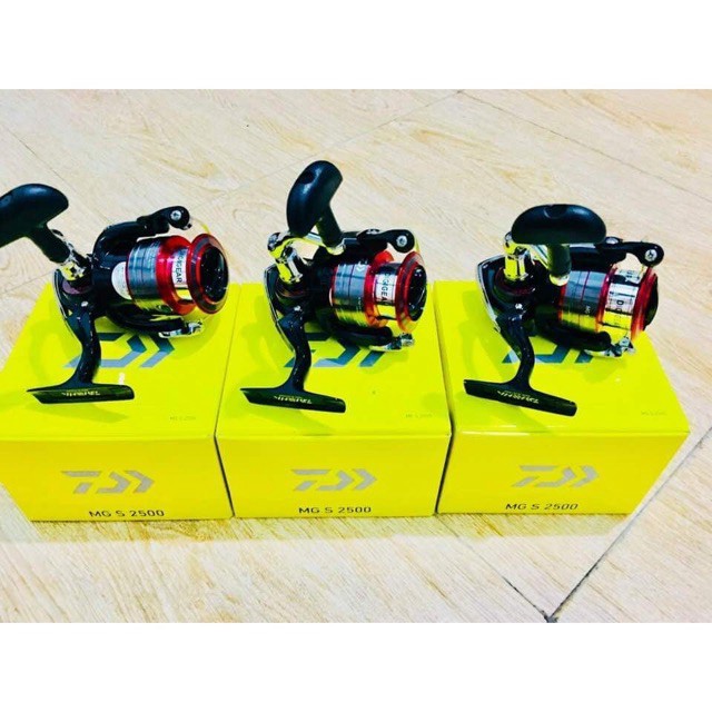 máy câu DAIWA MG S 4000 máy cực khoẻ .  (cam kết đổi trả trong 2 tuần đầu)