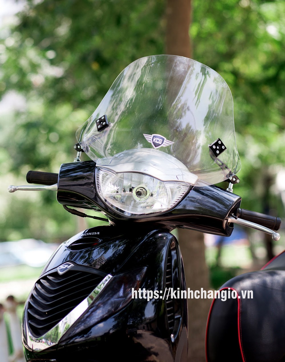Kính Chắn Gió Xe SH- KC100SH