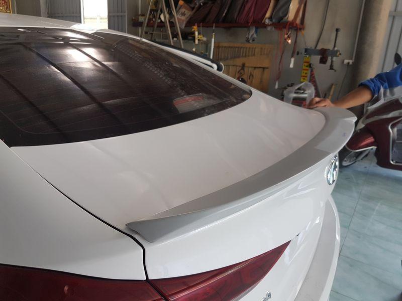 Đuôi gió Hyundai Elantra 2016-2019