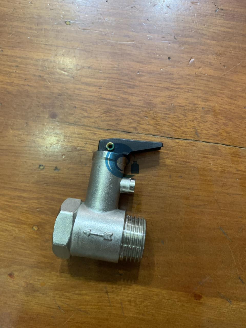 Van một chiều bình nóng lạnh