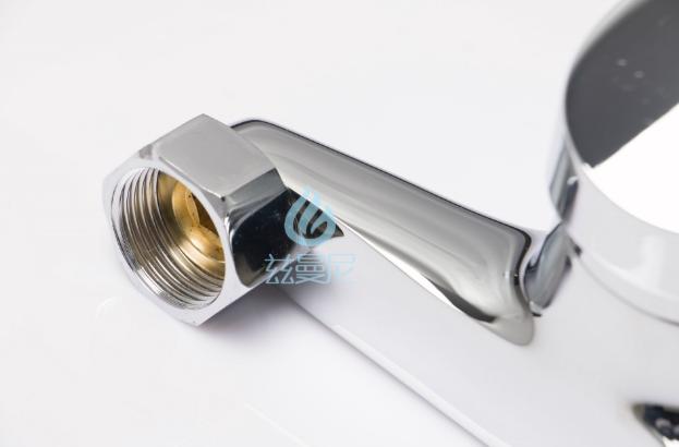 Củ sen tắm nóng lạnh hợp kim đồng mạ crom bóng 5 lớp SNL901 Hàng GIORMANI bảo hành 24 tháng