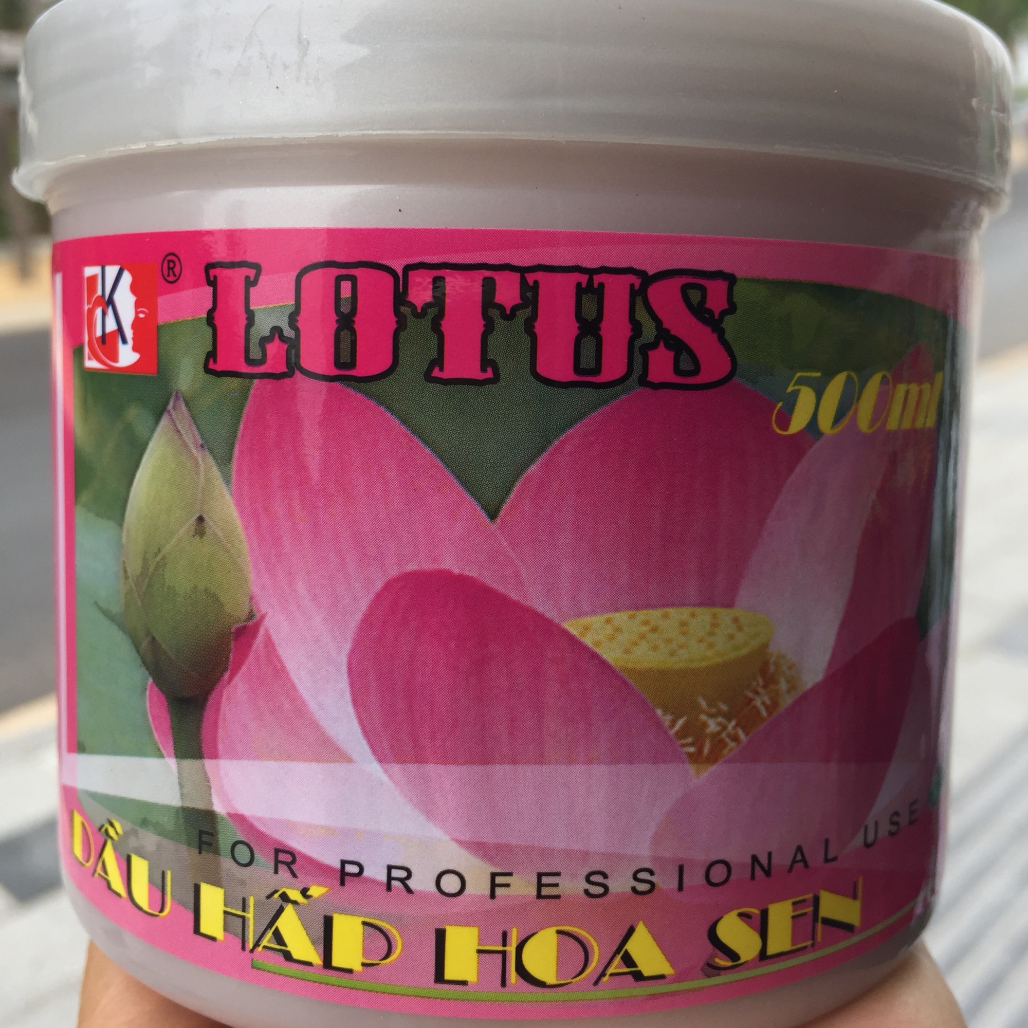 Dầu hấp tóc hoa sen 500ml