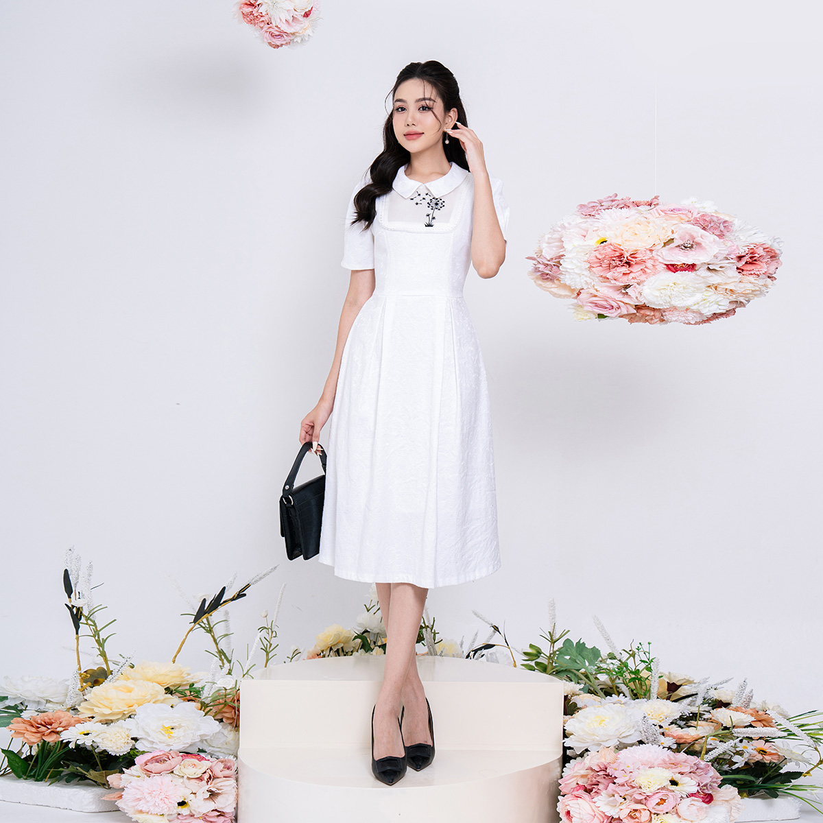 Đầm xòe lamer phối ngực thêu hoa l63l23q023