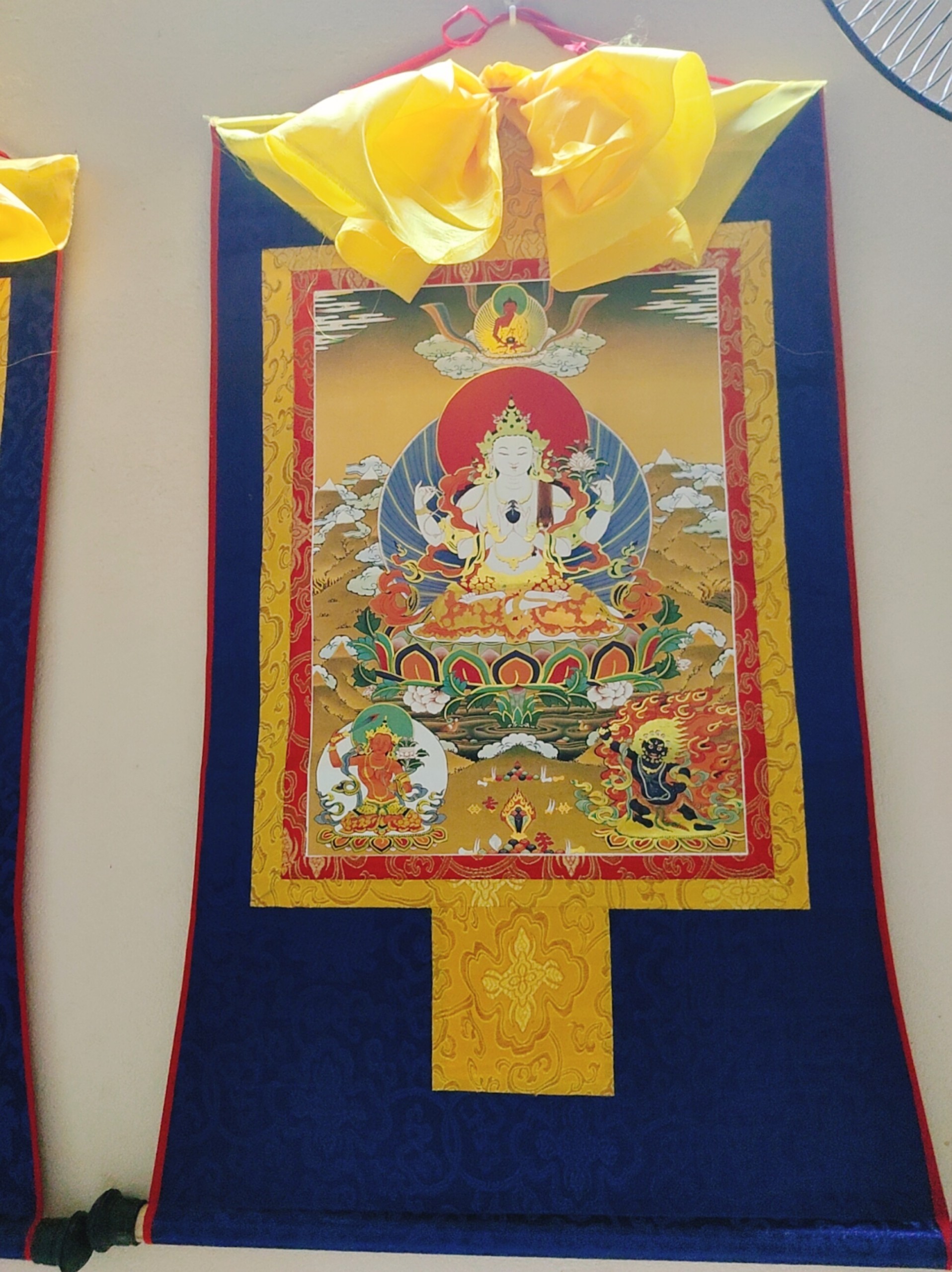 Tranh thangka quan âm tứ thủ