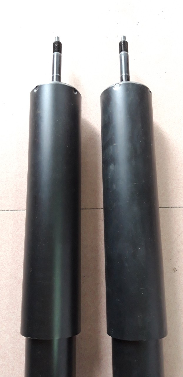 Giảm xóc sau Innova (Giá 1 chiếc ) Xịn