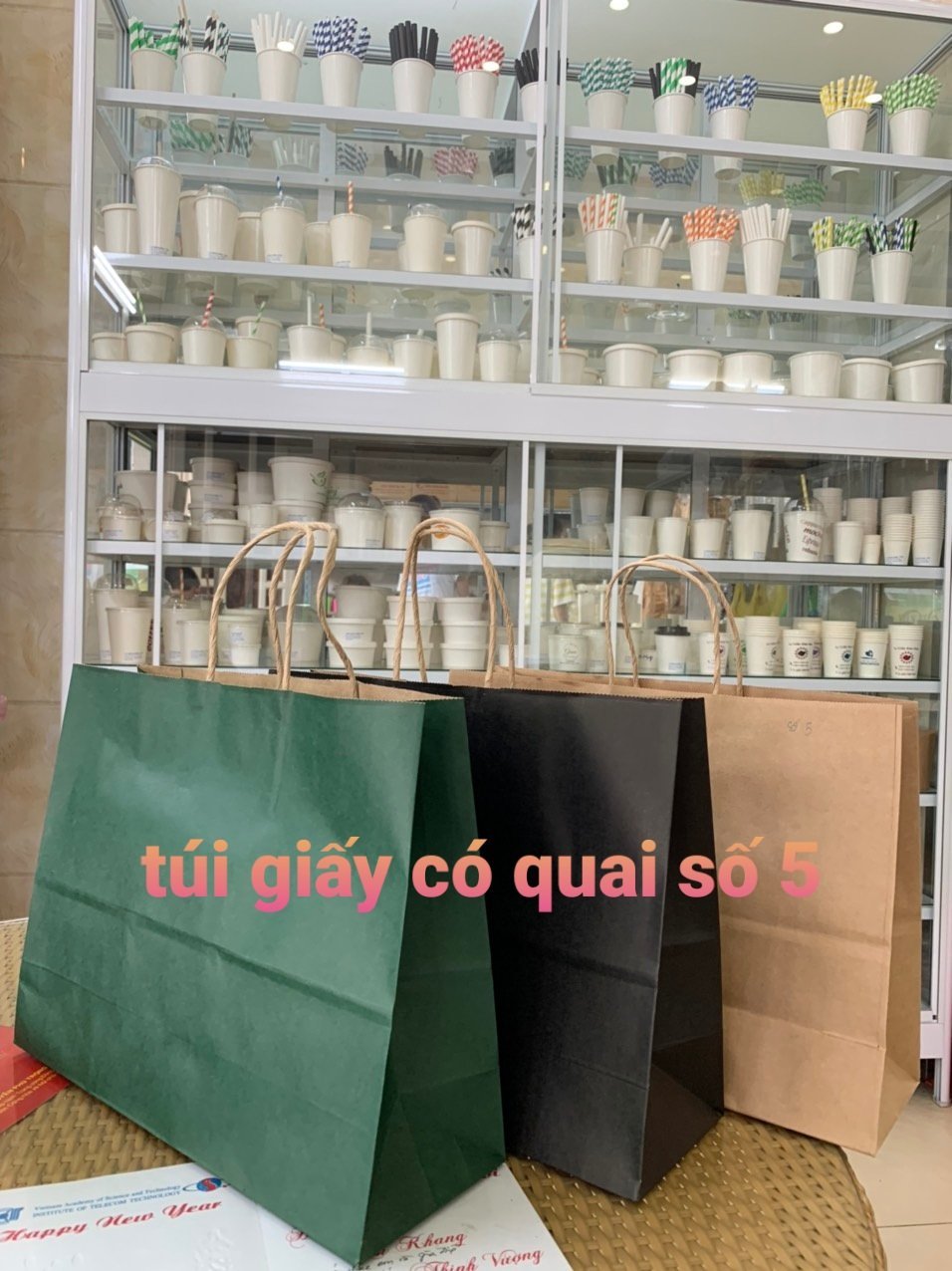[HCM]25 Túi giấy có quai số 5 (32 X 11 X 24.5)