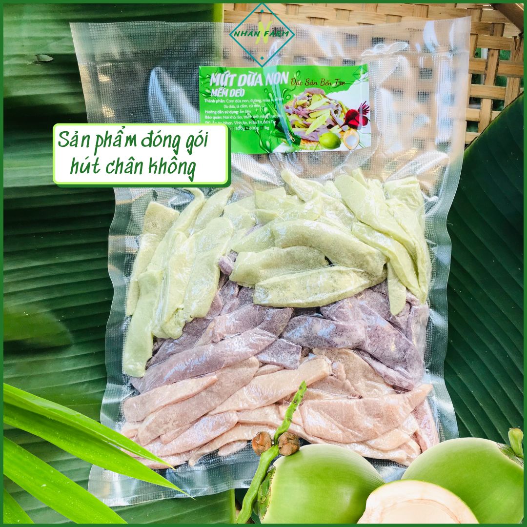 Mứt dừa non mềm dẻo nhà làm - Đặc sản Bến Tre