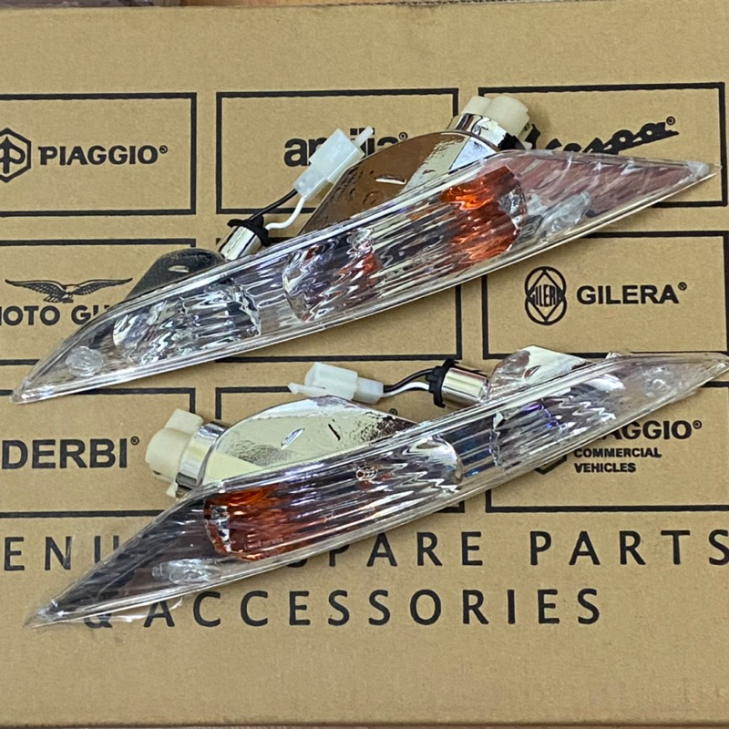 Piaggio zip front turn signal assembly (original)
