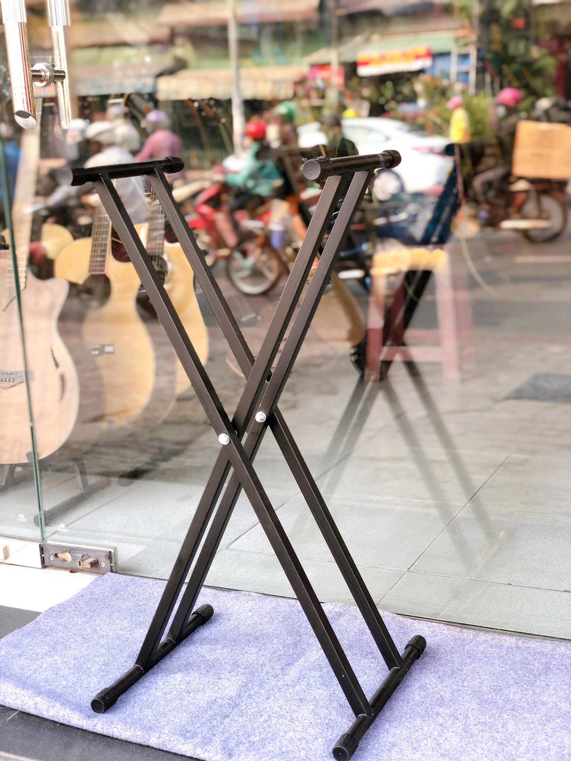 Chân đỡ đàn organ kép