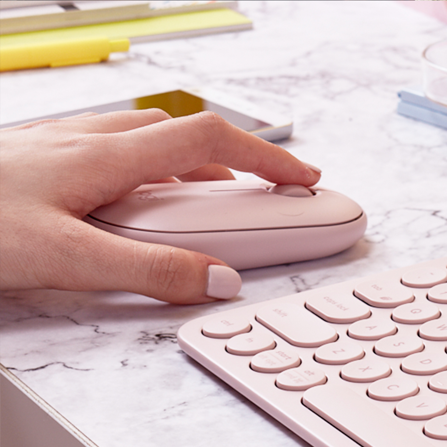 [QUÀ TẶNG KHÔNG BÁN] Chuột không dây Logitech M350 Pebble Mouse
