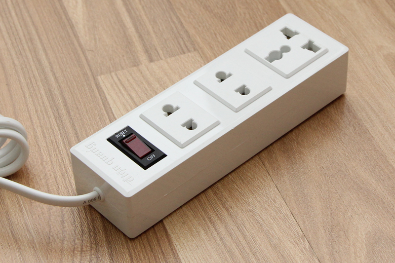 Ổ cắm 3 lỗ dây 2m DFHRF1 MINI