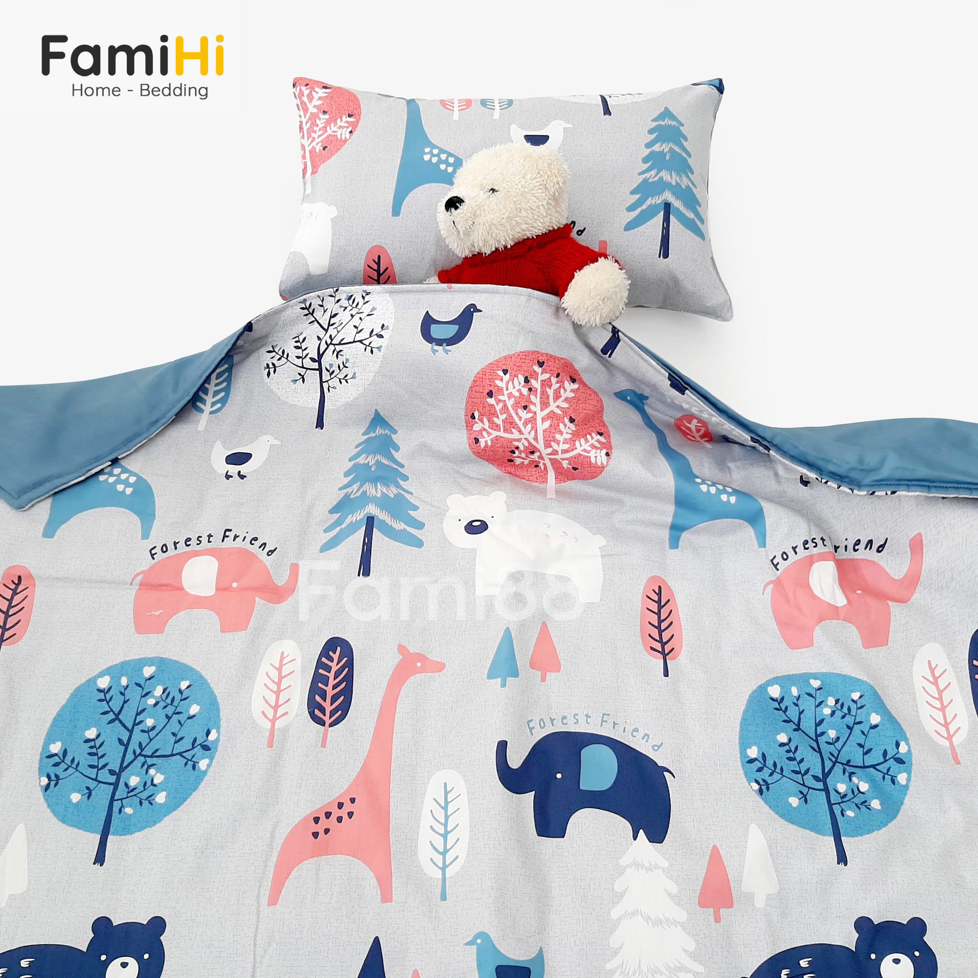 Mền cho bé gái đi học mầm non tiểu học FamiHi họa tiết trẻ em dễ thương, vải Cotton Sateen cao cấp 100% sợi tự nhiên.